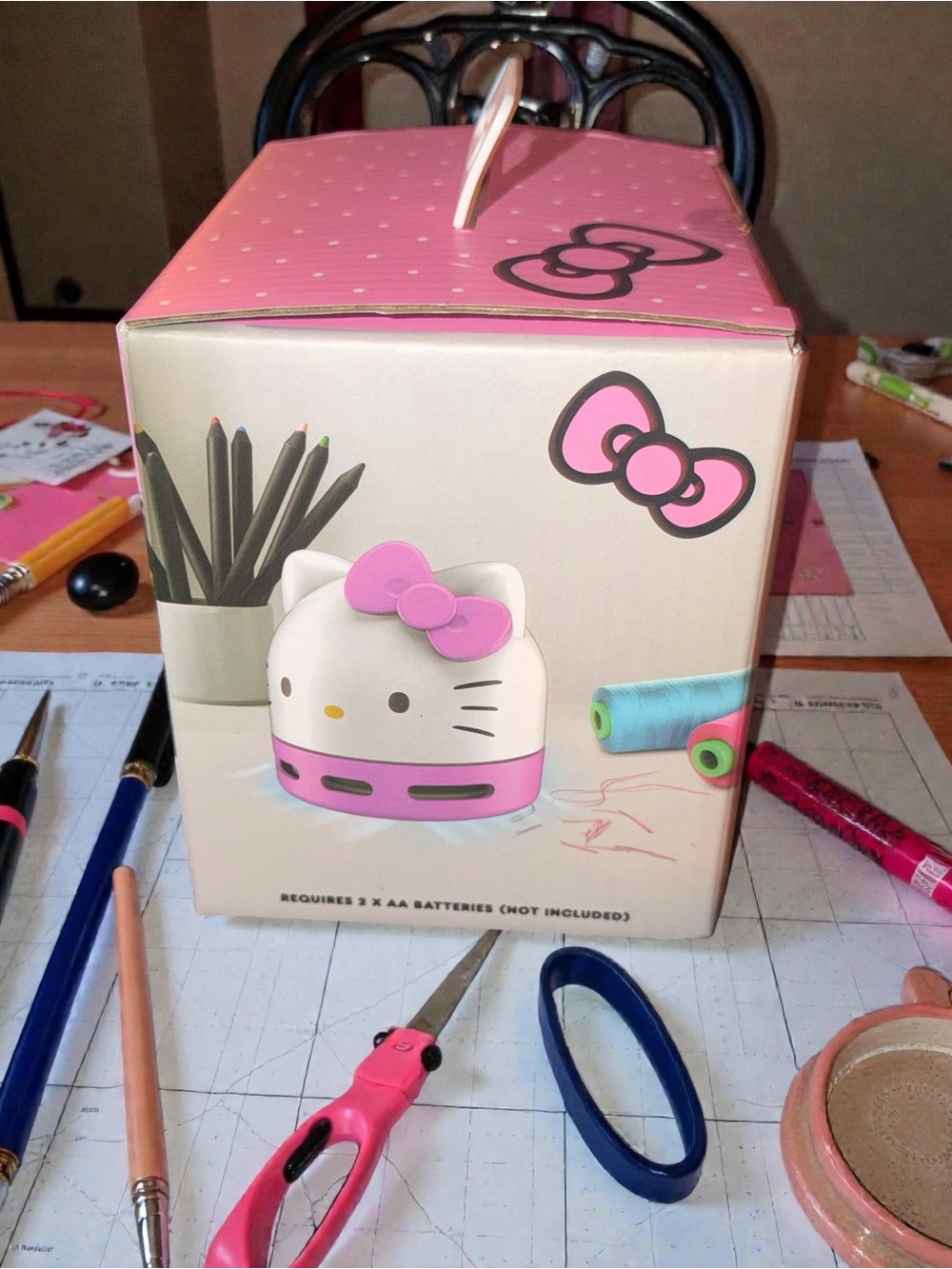 HELLO KITTY KITTY HEAD DESKTOP VACUUM SANRIO NIB - Picture 5 of 9